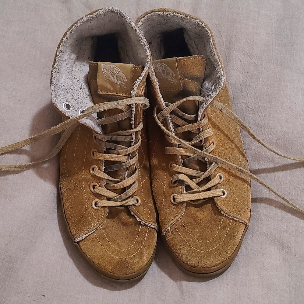 Tan vans